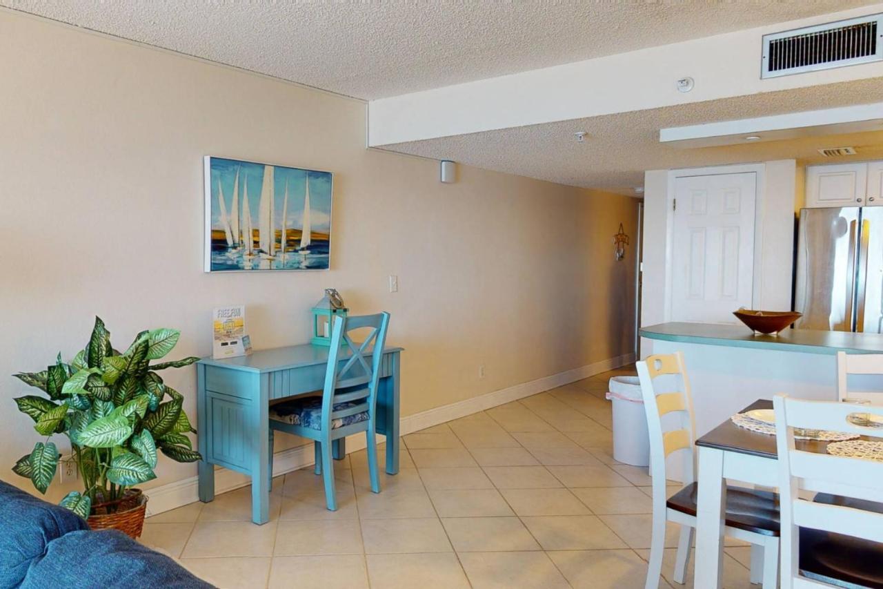 402 - Sandy Shores St. Pete Beach Exterior photo